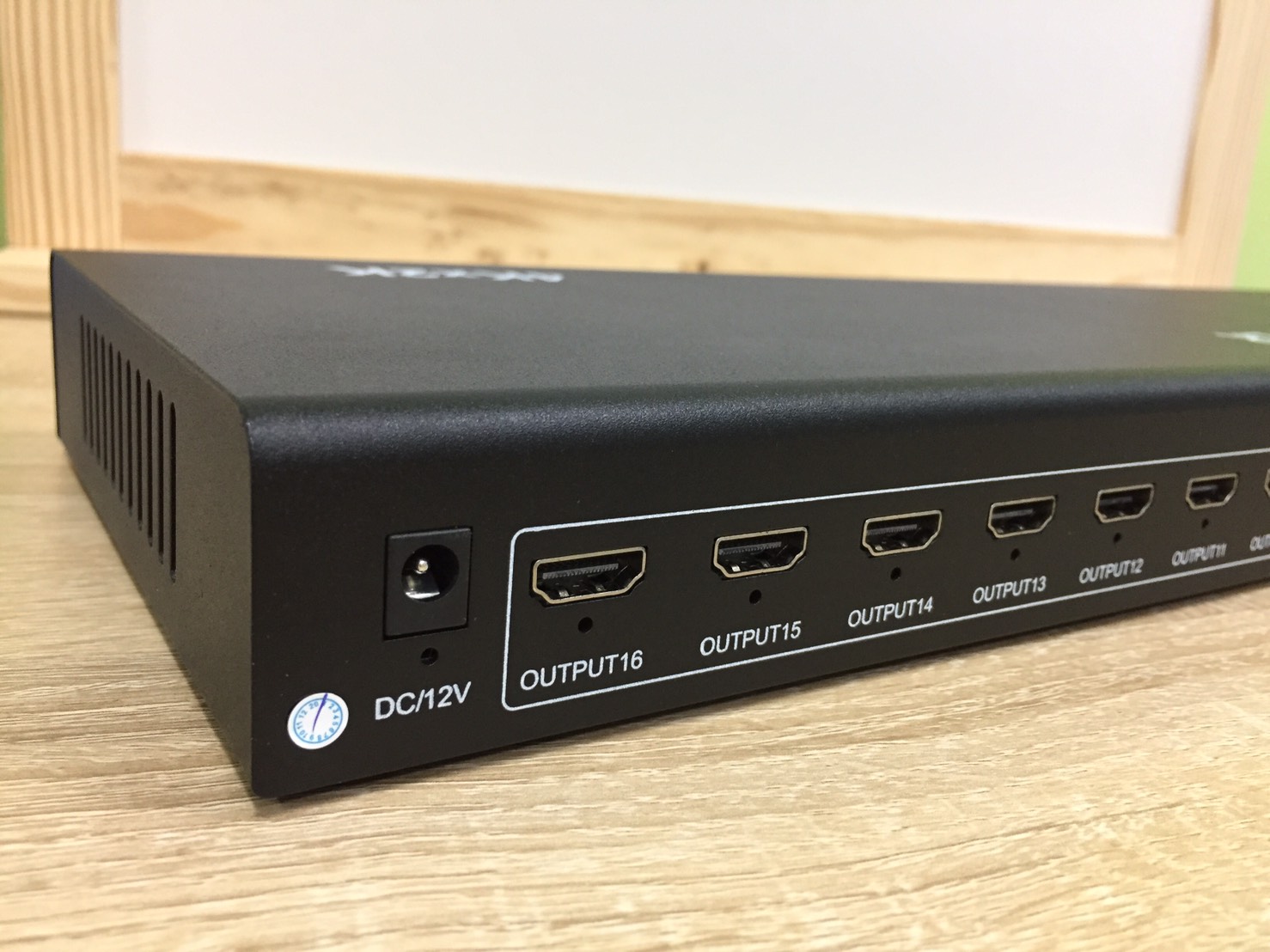 HDMI Splitter 1X16 port