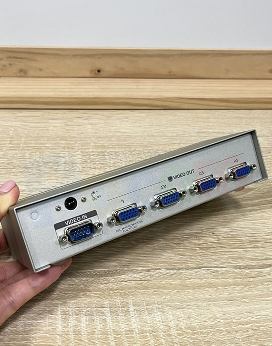 4-Port VGA Splitter ATEN